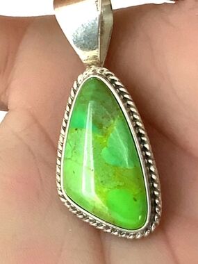 Native American Navajo Green Turquoise Gaspiete Silver Pendant - Signed "DTR"